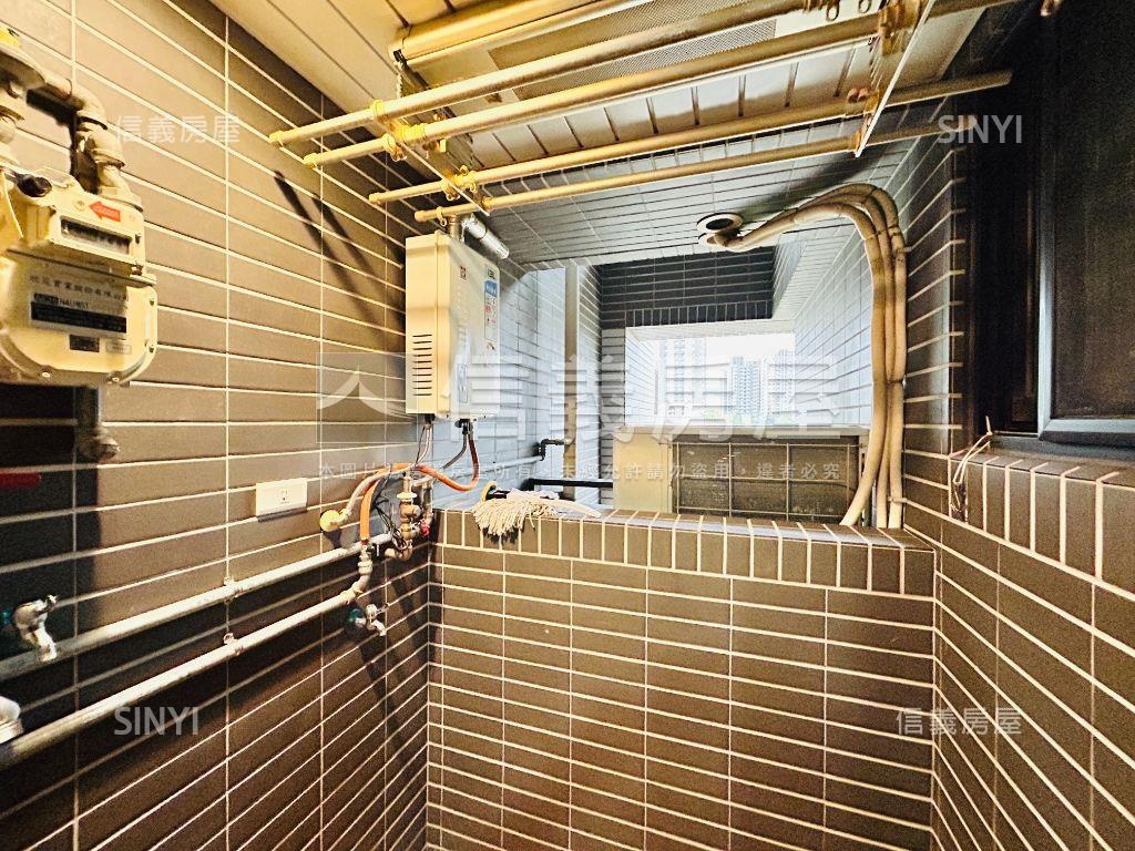 【宏盛】新世界兩房兩衛房屋室內格局與周邊環境