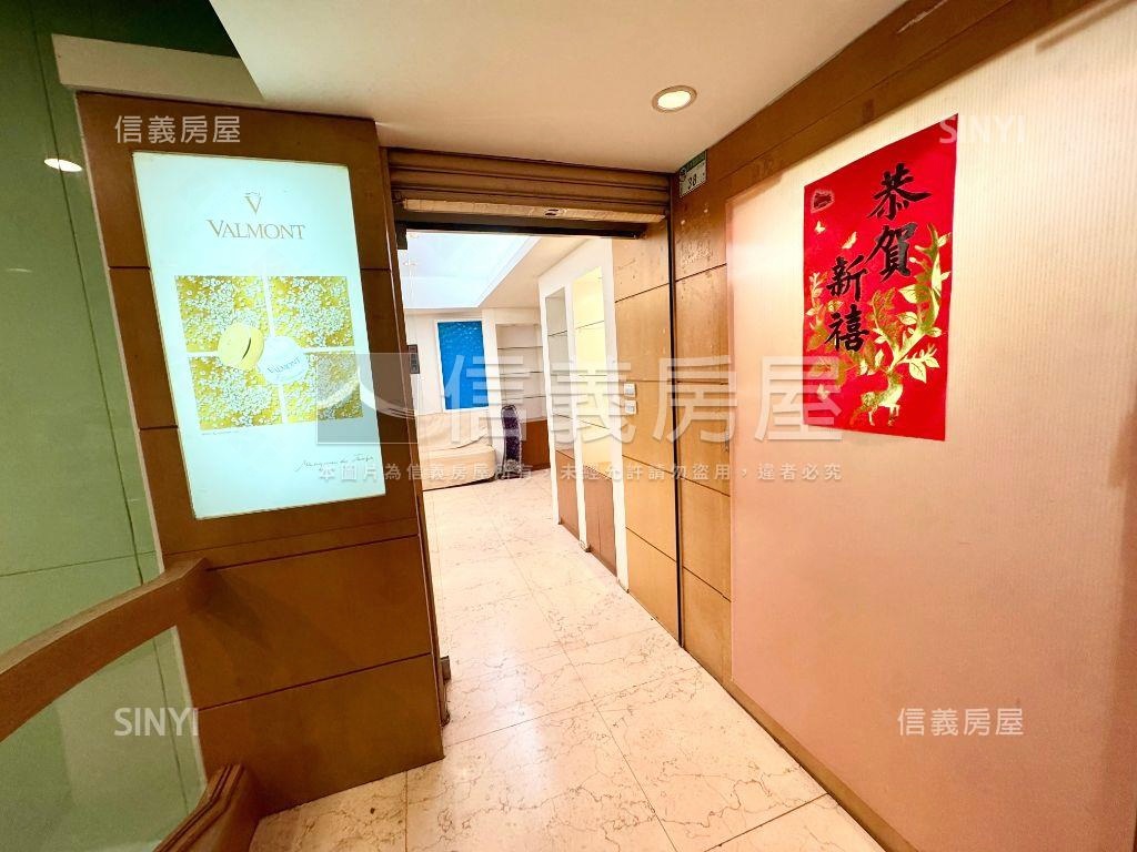 ＮＥＷ東區正２１６巷店辦房屋室內格局與周邊環境