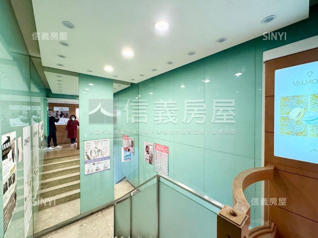ＮＥＷ東區正２１６巷店辦房屋室內格局與周邊環境