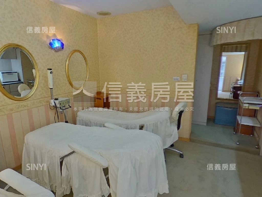 ＮＥＷ東區正２１６巷店辦房屋室內格局與周邊環境