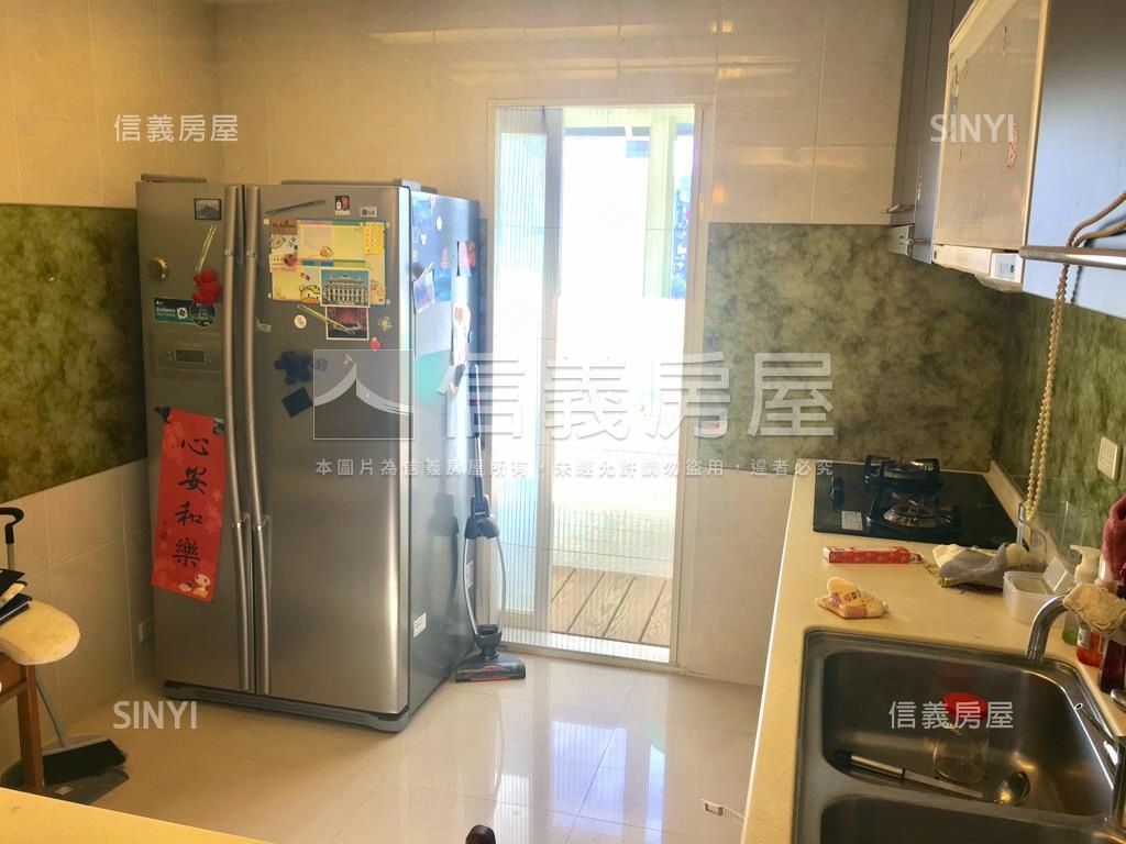 滿庭芳稀有邊間３房房屋室內格局與周邊環境