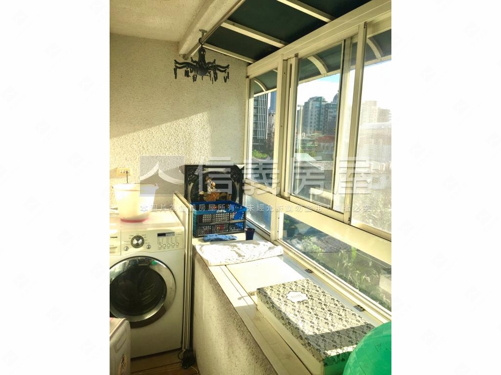 滿庭芳稀有邊間３房房屋室內格局與周邊環境