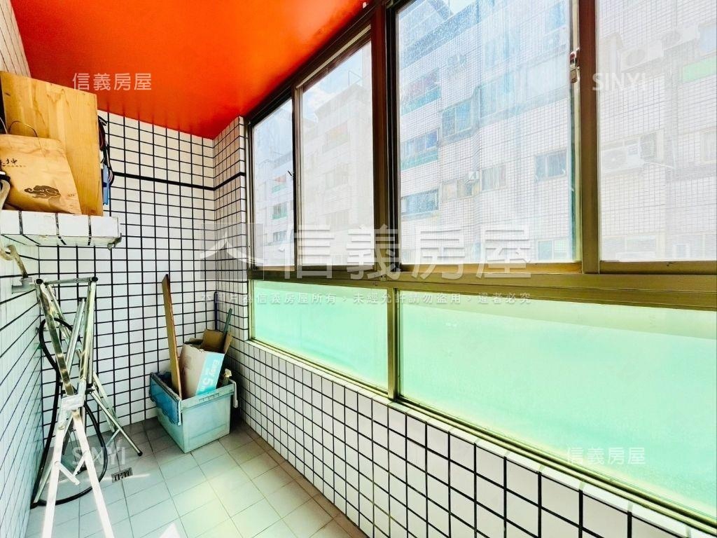 惠文國小３房機上車位房屋室內格局與周邊環境
