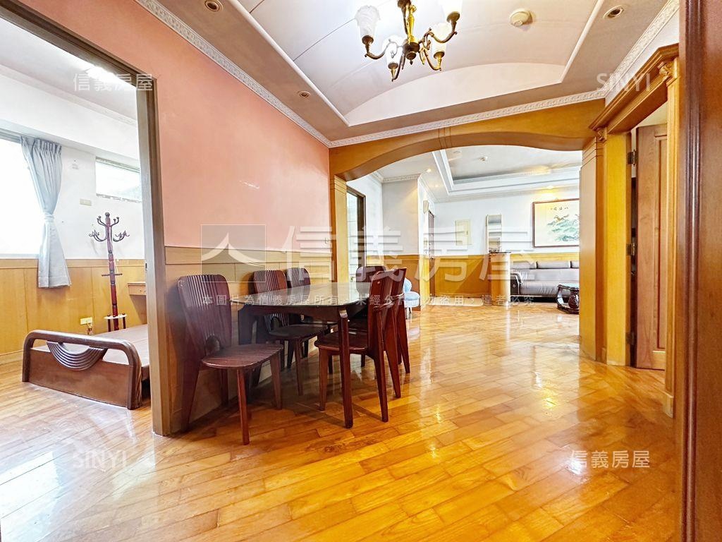 眺望農十六綠景三房平車房屋室內格局與周邊環境