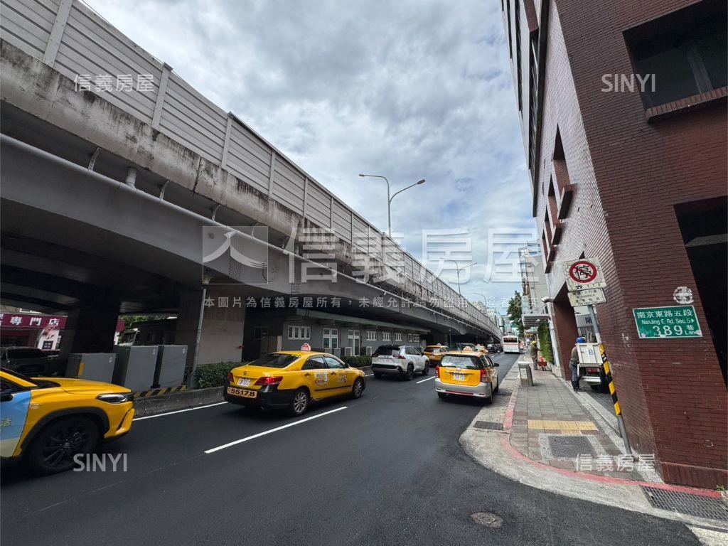 南京商務子母大車位房屋室內格局與周邊環境