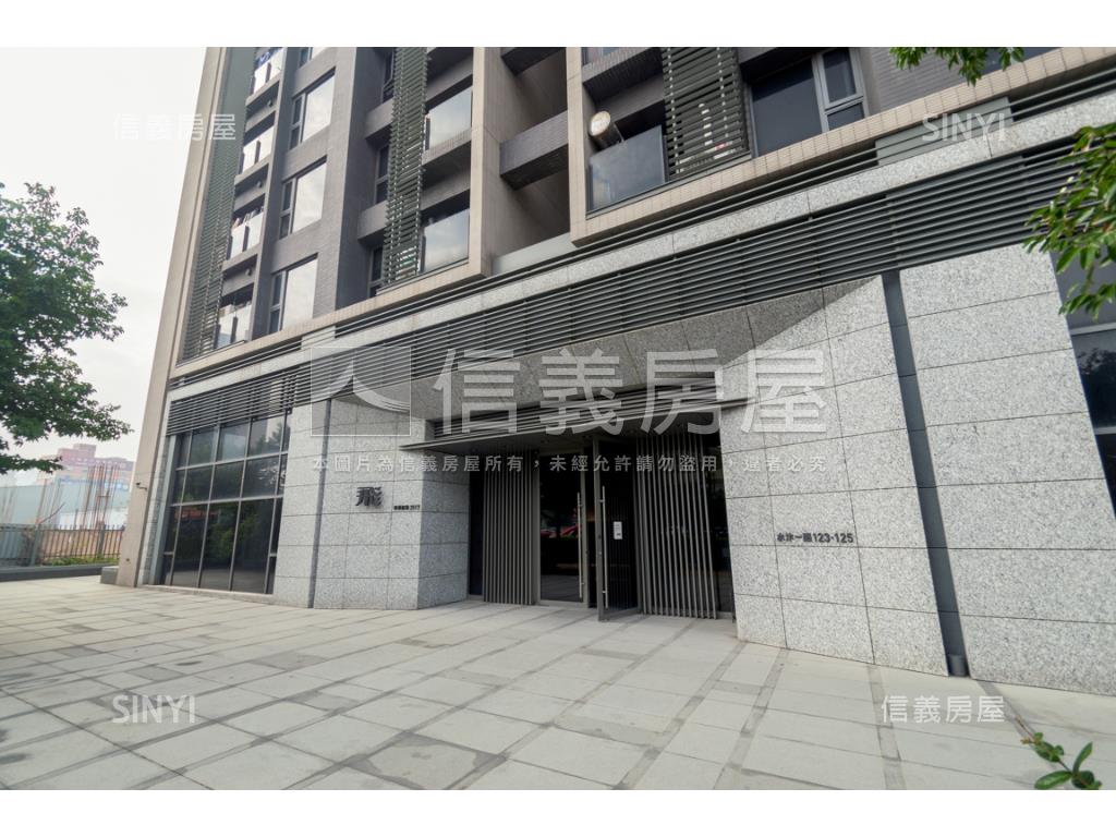 昭揚飛．美裝兩房車位房屋室內格局與周邊環境