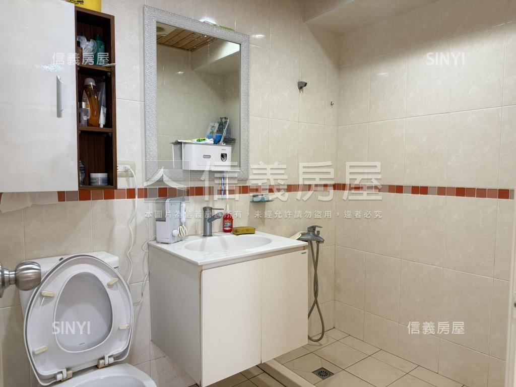 郡平路３＋１房平車房屋室內格局與周邊環境