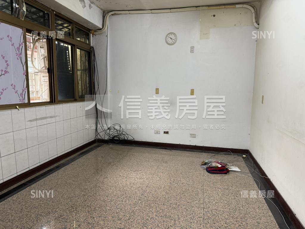 金蛇繞福低總價公寓四樓房屋室內格局與周邊環境