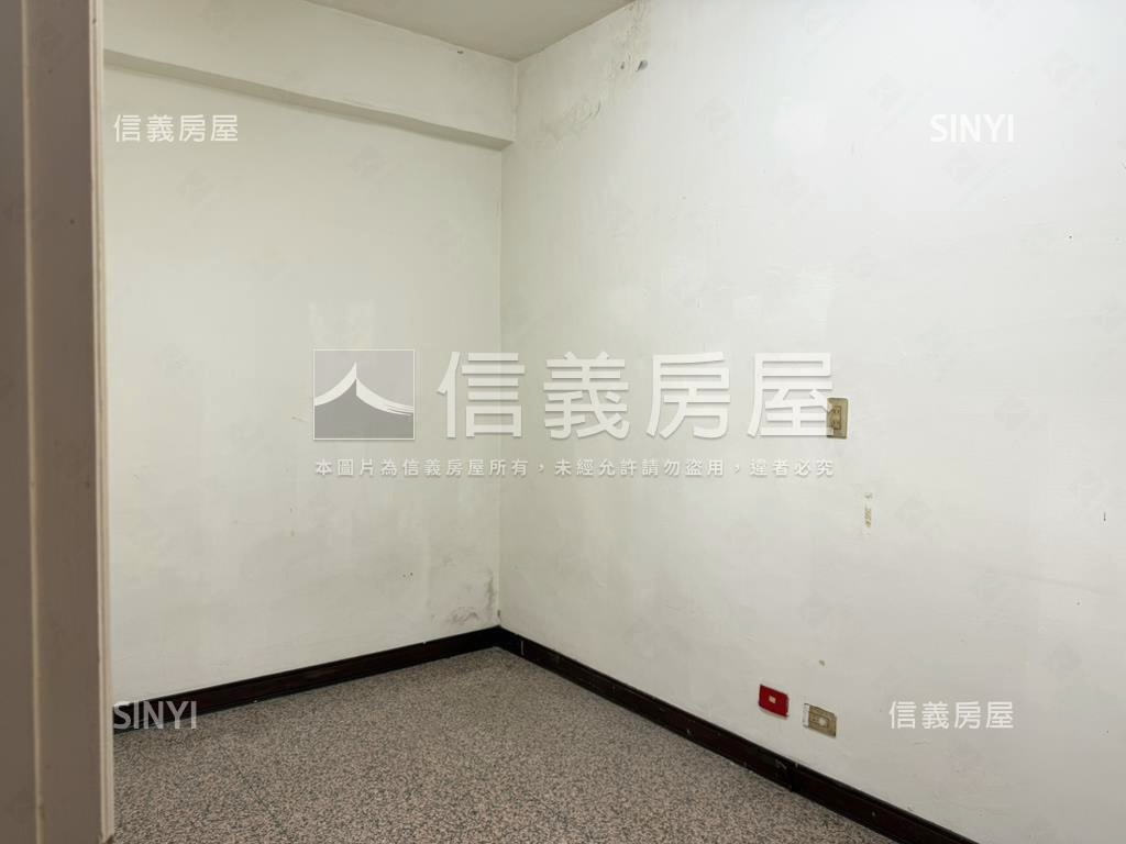 金蛇繞福低總價公寓四樓房屋室內格局與周邊環境