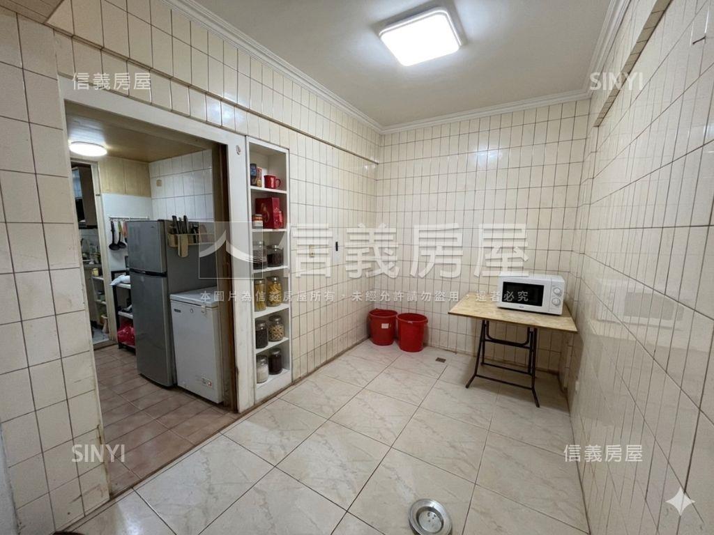 北投超值日光社區一樓房屋室內格局與周邊環境