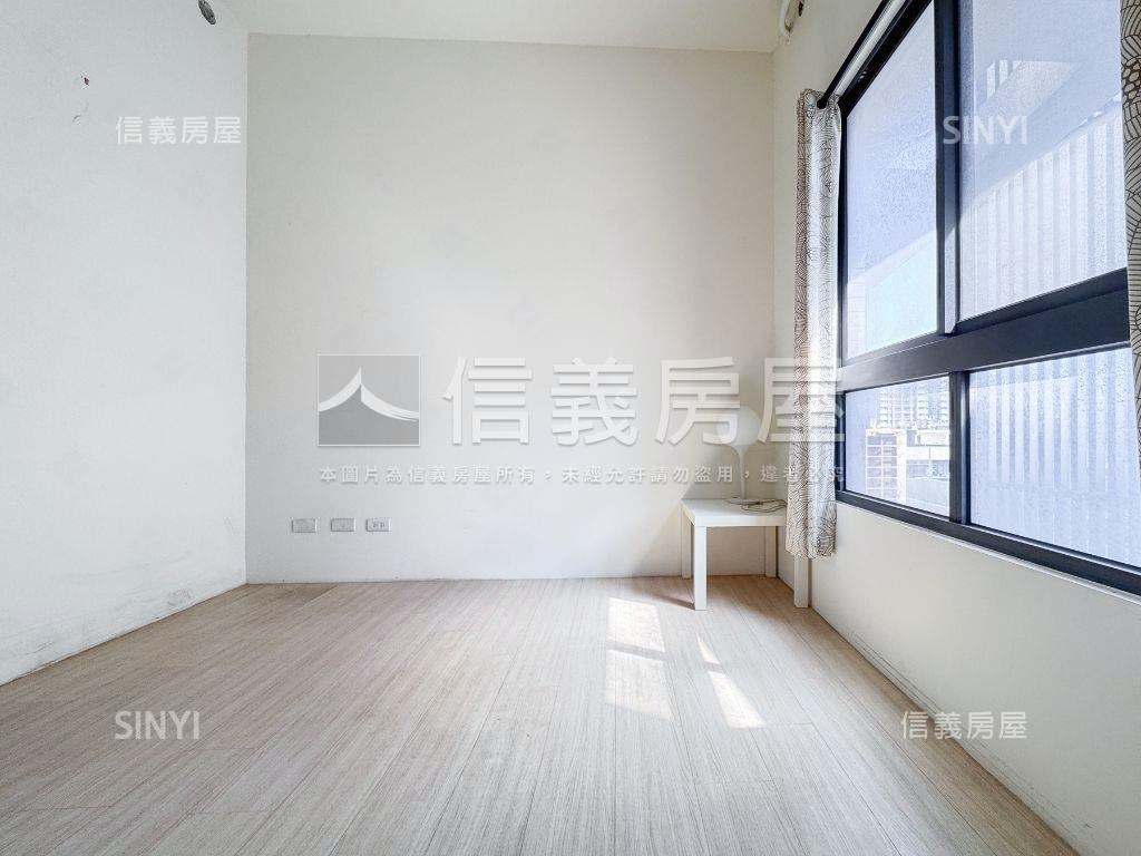 成功太睿一格採光視野兩房房屋室內格局與周邊環境