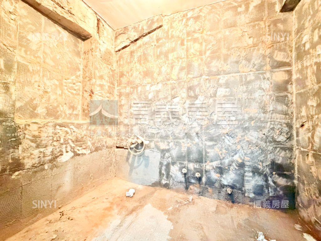 中正路靜巷透天房屋室內格局與周邊環境