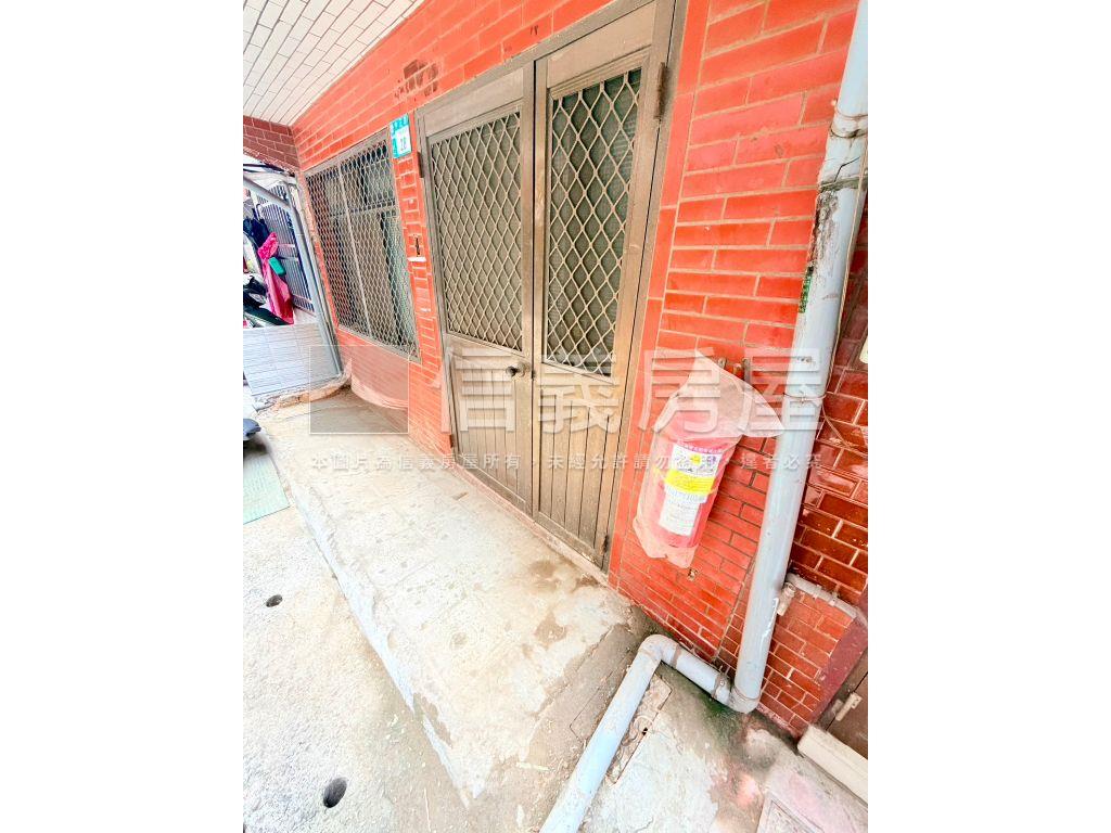 中正路靜巷透天房屋室內格局與周邊環境