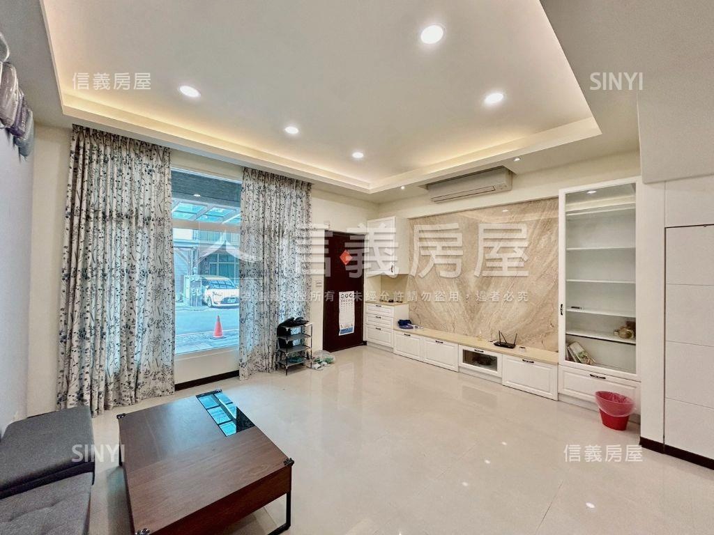 山湖戀邊間美透天房屋室內格局與周邊環境