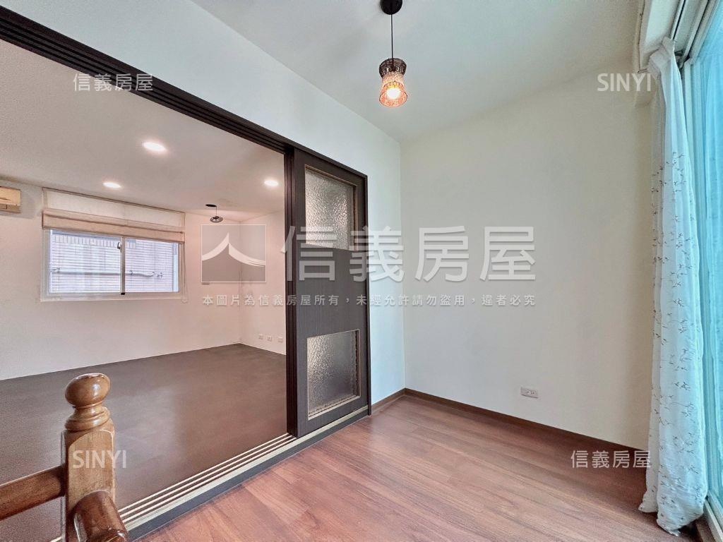 山湖戀邊間美透天房屋室內格局與周邊環境