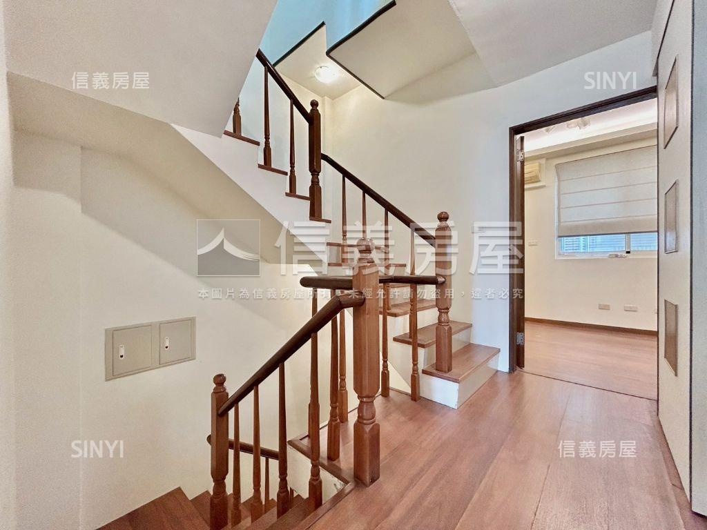 山湖戀邊間美透天房屋室內格局與周邊環境