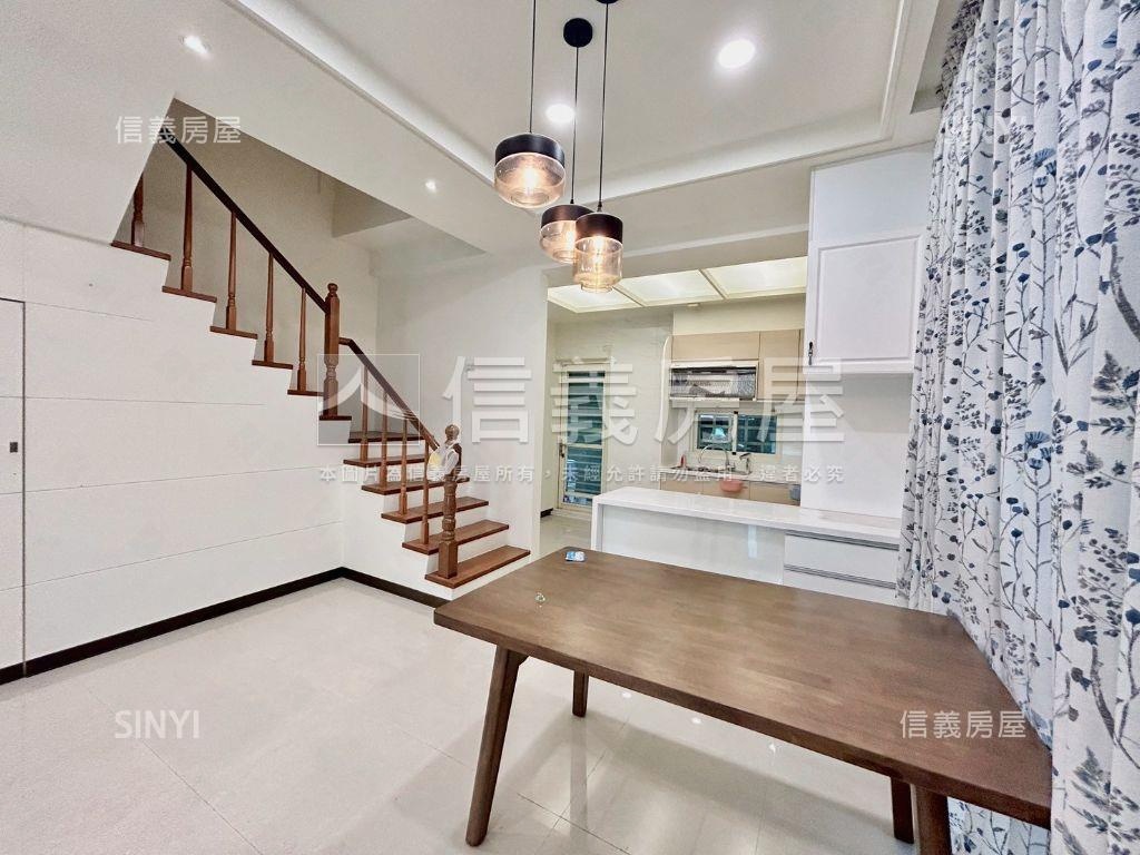 山湖戀邊間美透天房屋室內格局與周邊環境