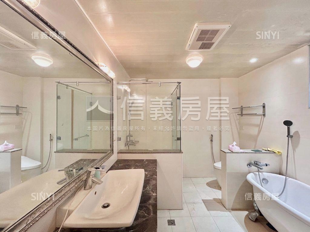 山湖戀邊間美透天房屋室內格局與周邊環境