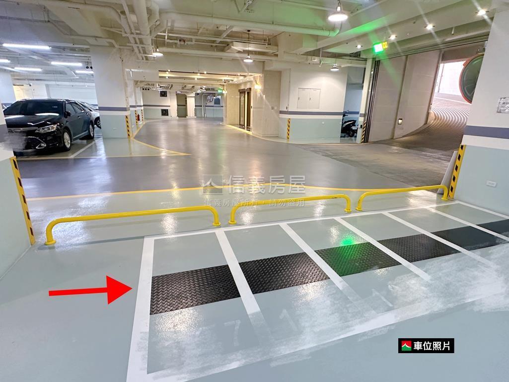 微笑城堡質感三房平車房屋室內格局與周邊環境