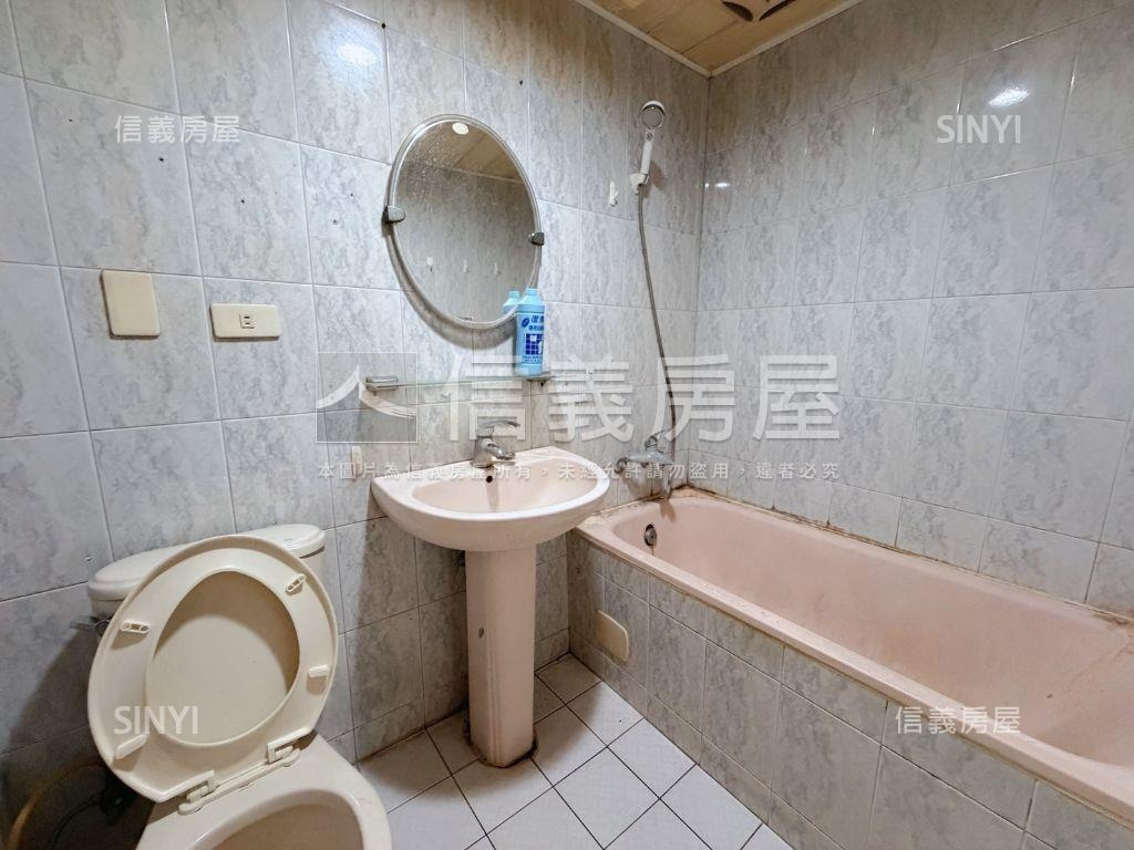 上頂至善優質稀缺店面房屋室內格局與周邊環境