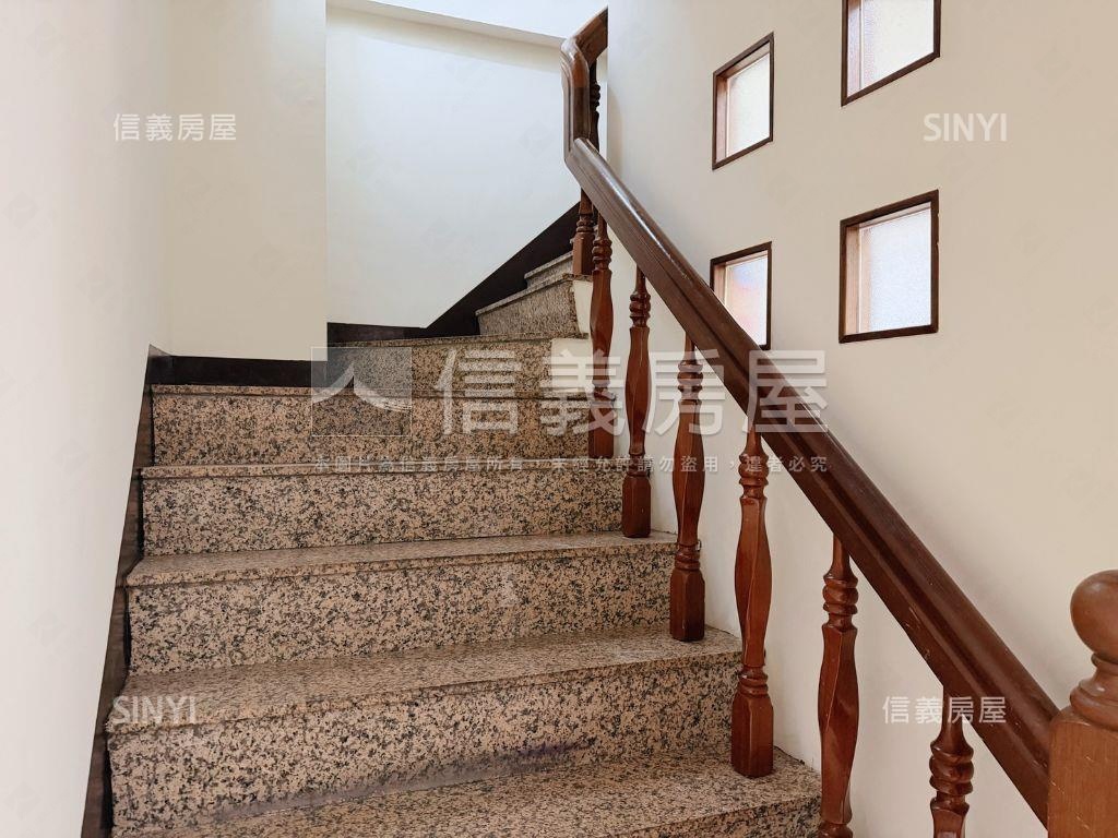 上頂至善優質稀缺店面房屋室內格局與周邊環境