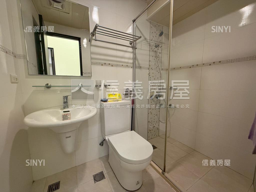 高大特區兩房兩衛含車位房屋室內格局與周邊環境