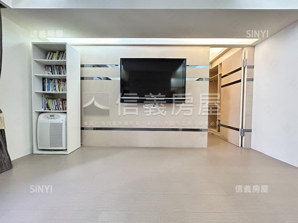 望１０１凱旋門星空銀河房屋室內格局與周邊環境