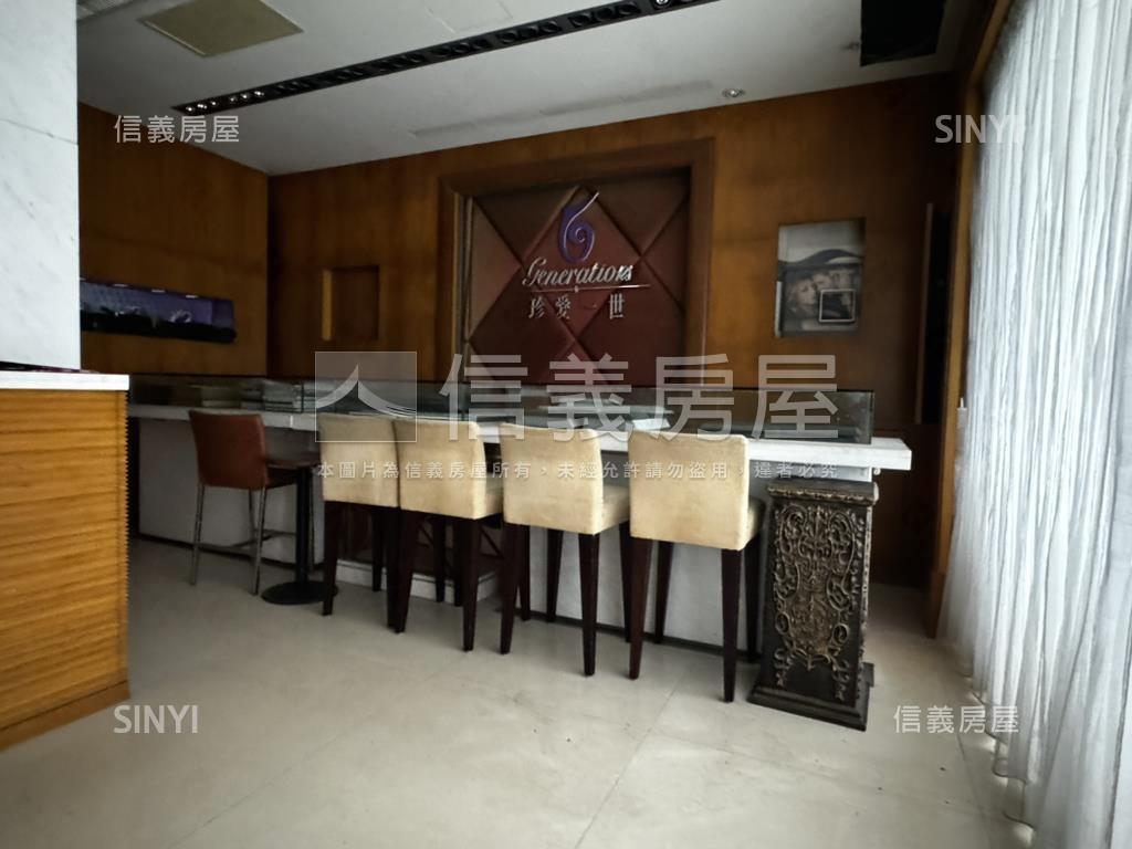 友愛面寬精品店房屋室內格局與周邊環境