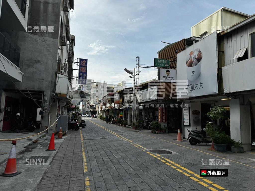 友愛面寬精品店房屋室內格局與周邊環境