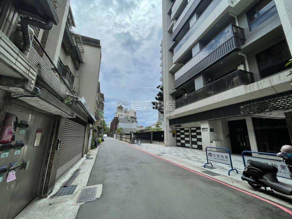 敦南＆基隆路２車位房屋室內格局與周邊環境