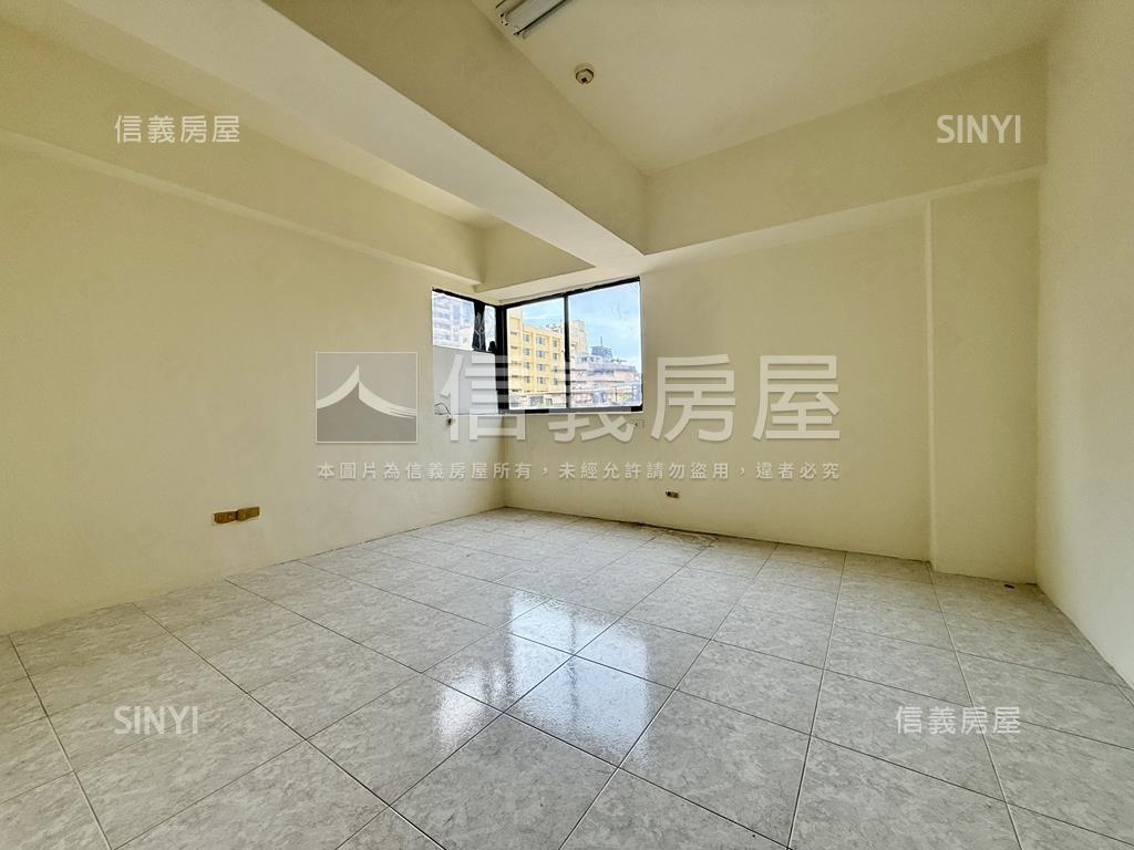 捷運站旁採光亮三房屋況佳房屋室內格局與周邊環境
