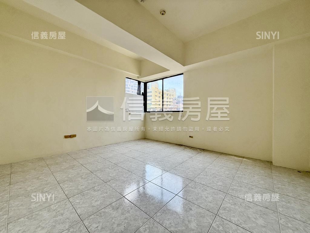 捷運站旁採光亮三房屋況佳房屋室內格局與周邊環境