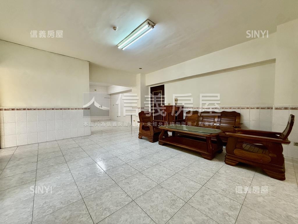捷運站旁採光亮三房屋況佳房屋室內格局與周邊環境