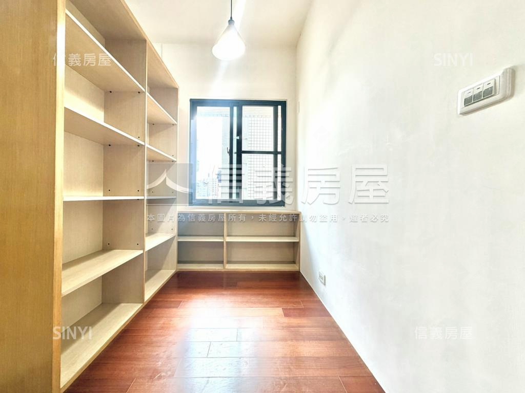 花園輕井澤、舒適美邸車位房屋室內格局與周邊環境