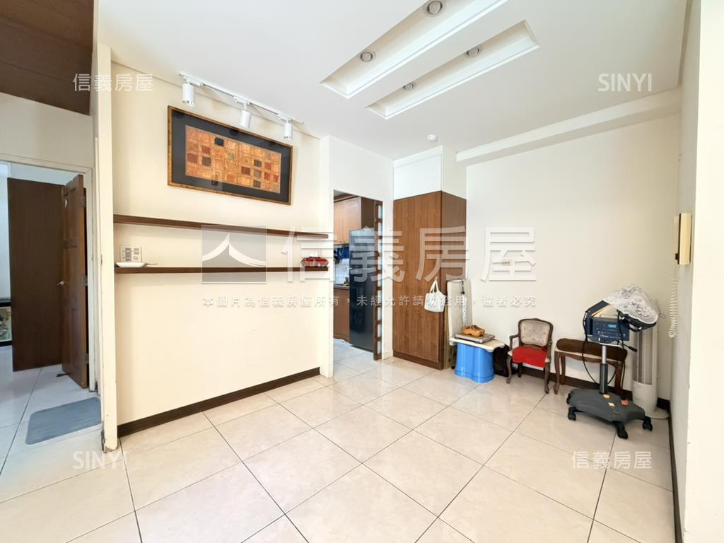 日成海闊文青綠景兩房房屋室內格局與周邊環境