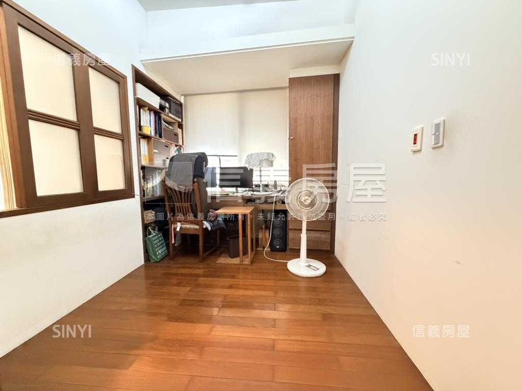 日成海闊文青綠景兩房房屋室內格局與周邊環境