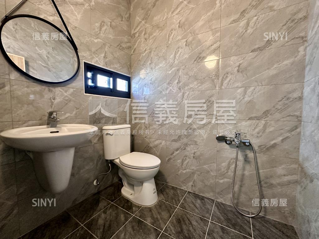 仁武正路翻新透天房屋室內格局與周邊環境