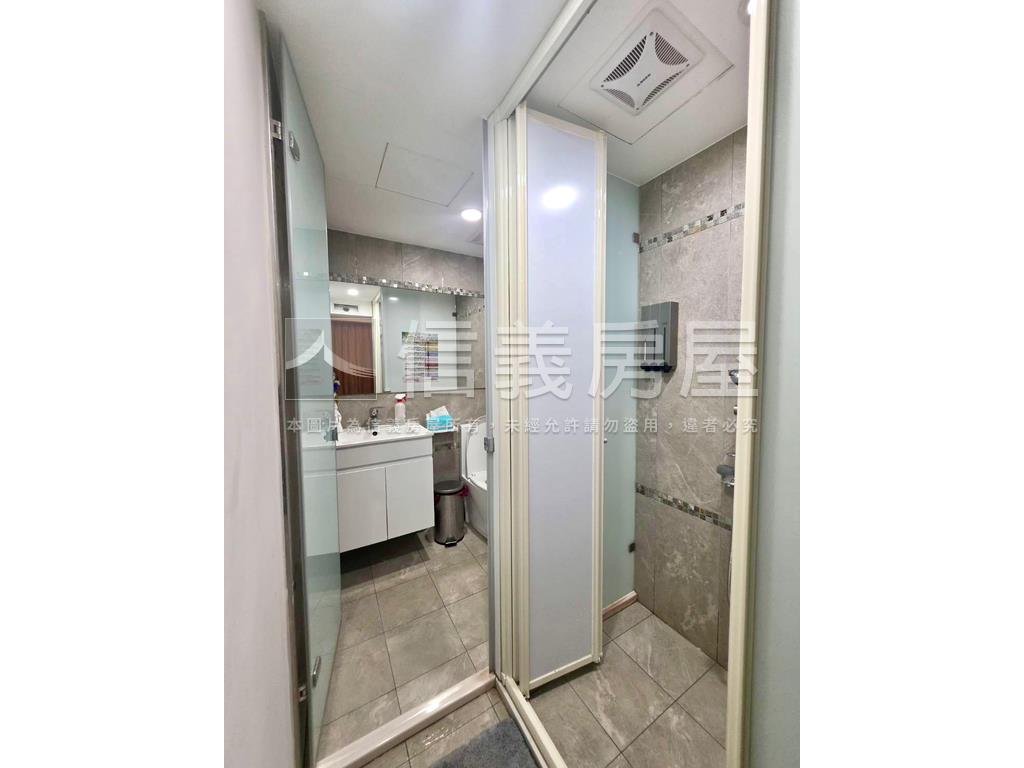 明耀大面寬可掛招牌店辦房屋室內格局與周邊環境