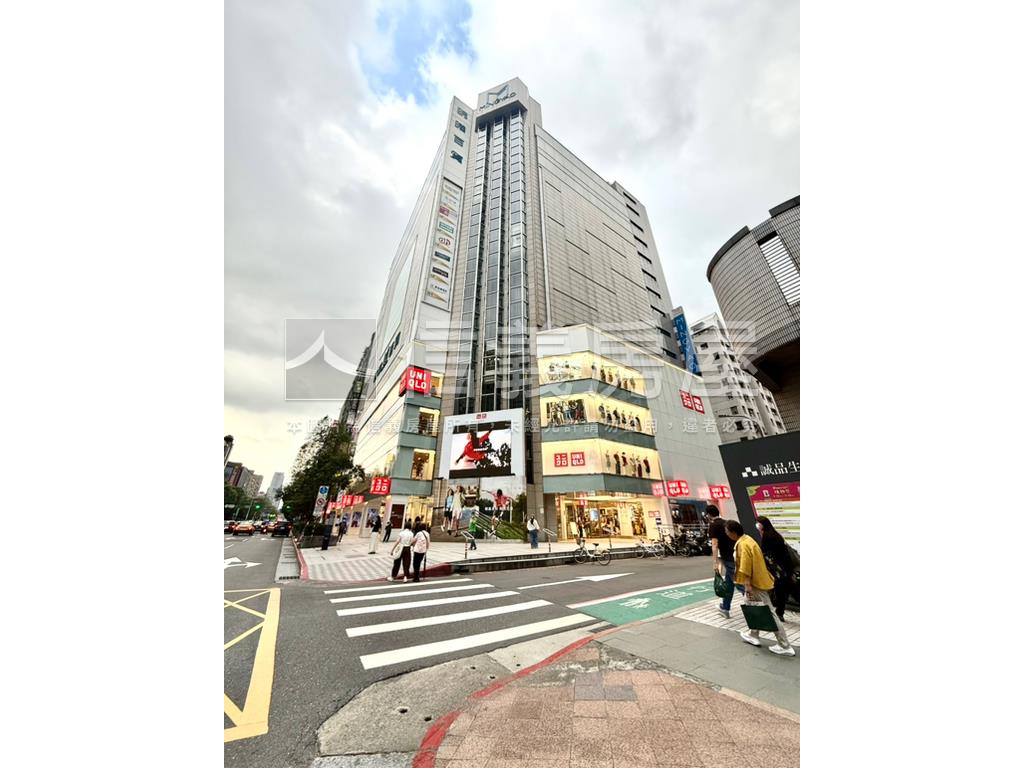 明耀大面寬可掛招牌店辦房屋室內格局與周邊環境