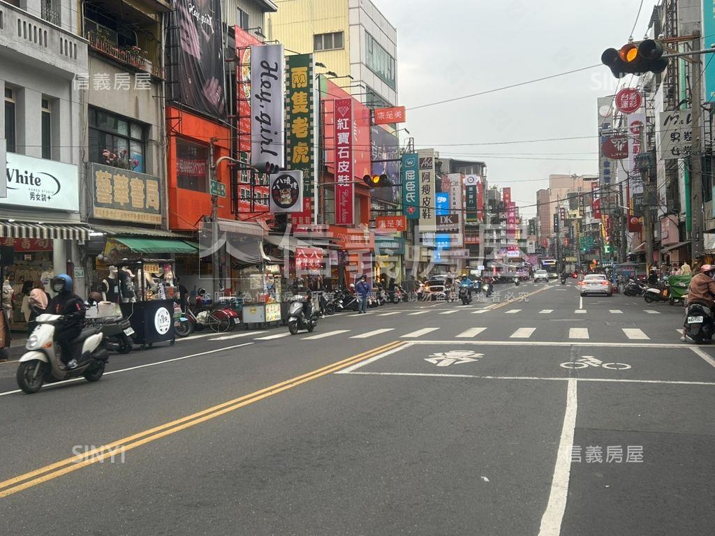鳳山中山路道路用地房屋室內格局與周邊環境