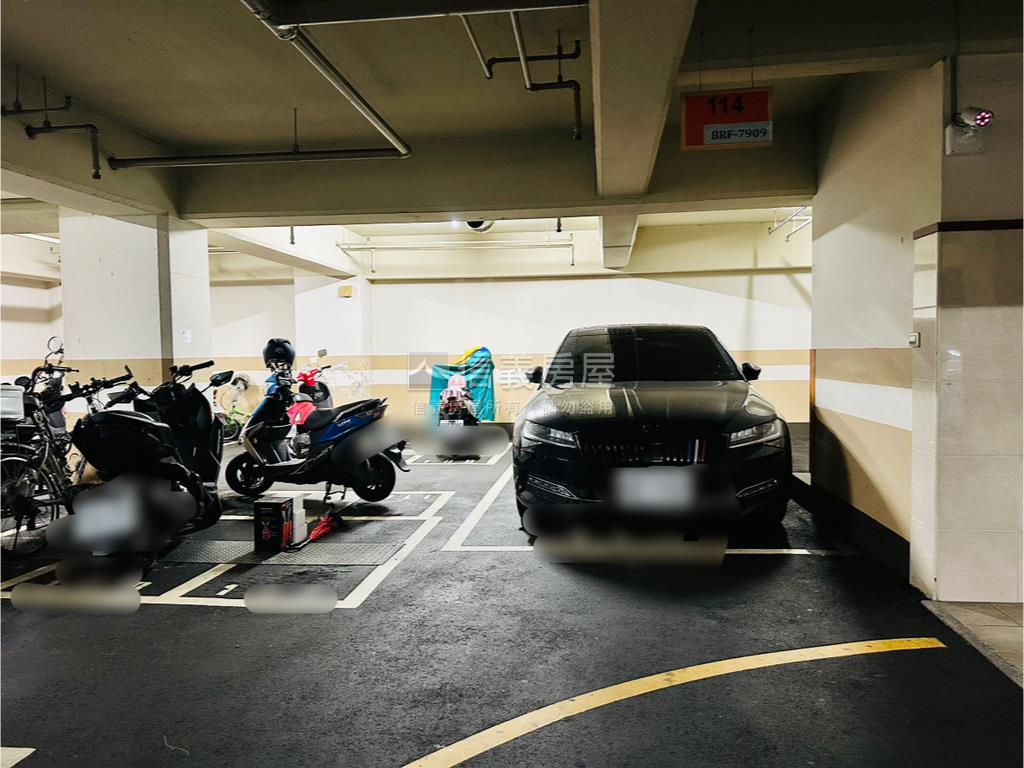 竹城京都四房車位房屋室內格局與周邊環境