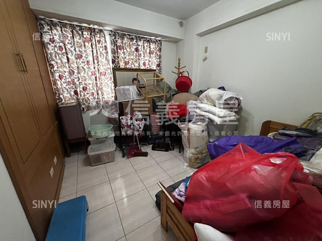 近和美高中美別墅房屋室內格局與周邊環境