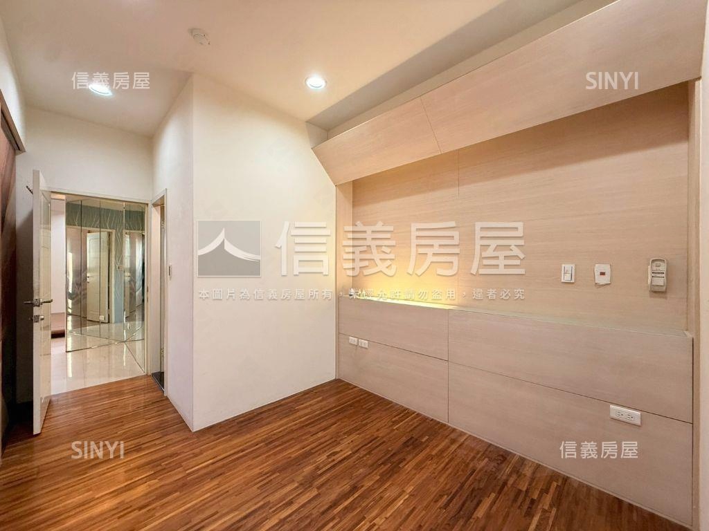 帥惠宇文化願景８樓發發發房屋室內格局與周邊環境