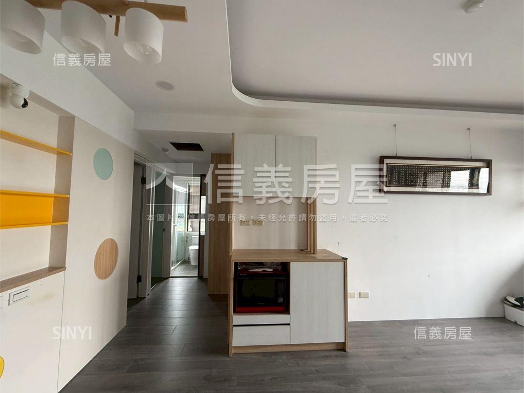 彩虹城朝東正三房平車房屋室內格局與周邊環境