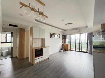 彩虹城朝東正三房平車