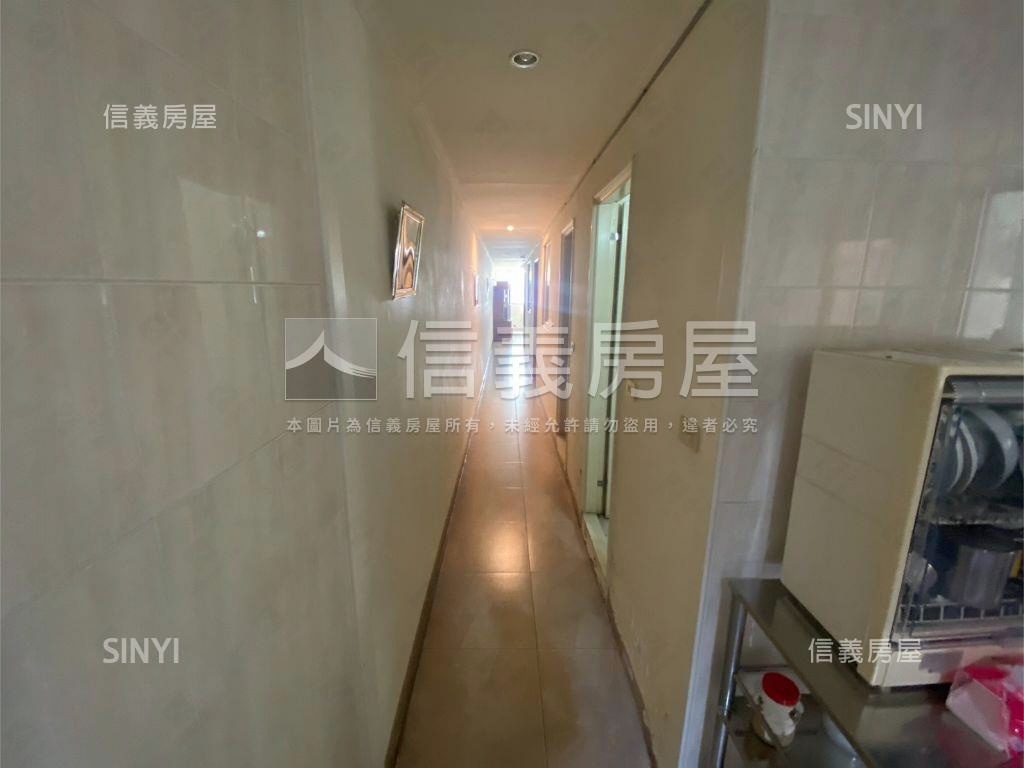 近植物園捷運頂加大空間房屋室內格局與周邊環境