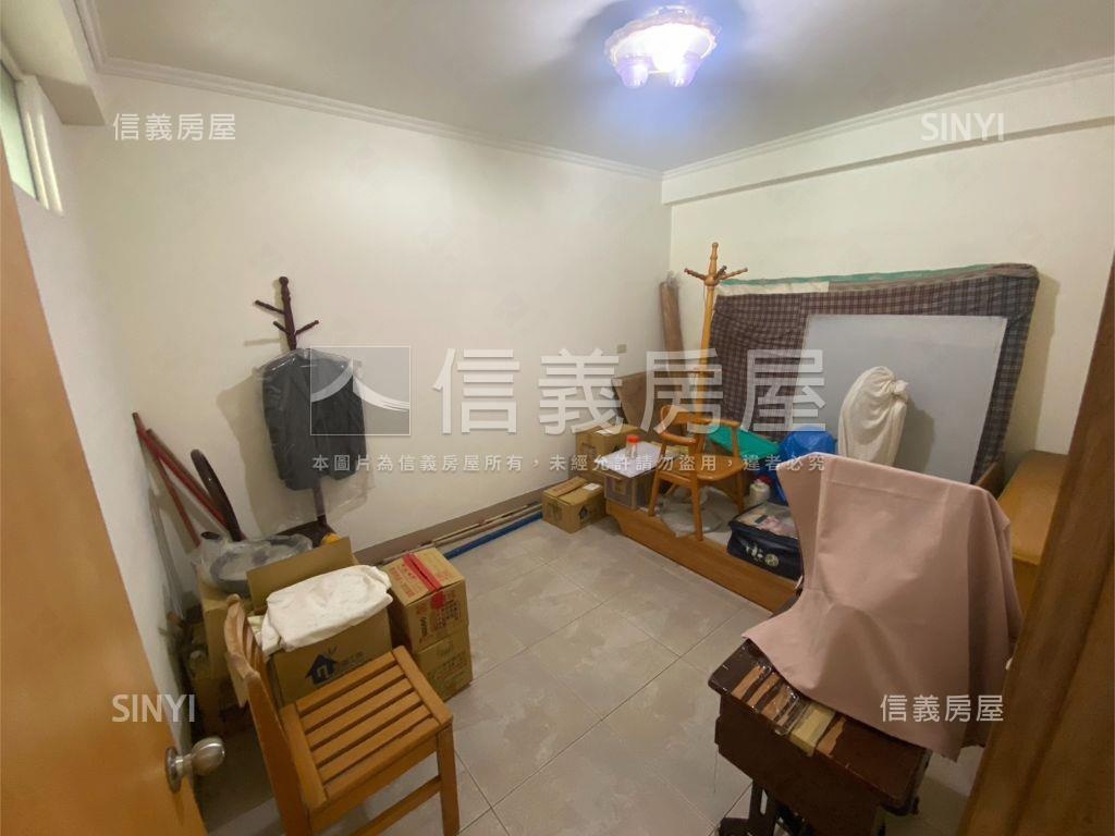 近植物園捷運頂加大空間房屋室內格局與周邊環境