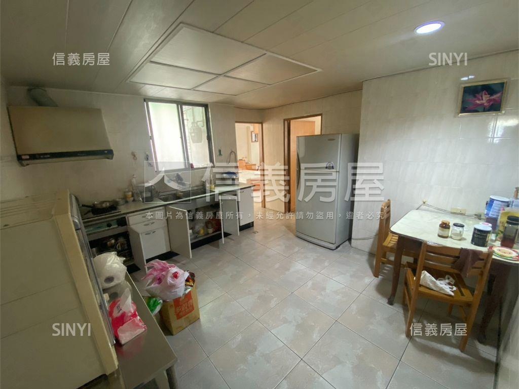 近植物園捷運頂加大空間房屋室內格局與周邊環境