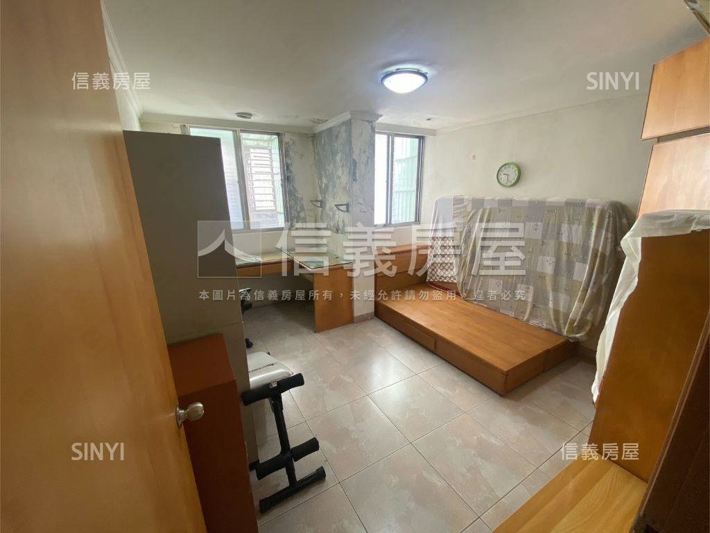 近植物園捷運頂加大空間房屋室內格局與周邊環境