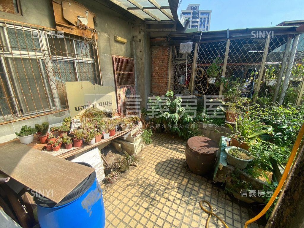 近植物園捷運頂加大空間房屋室內格局與周邊環境